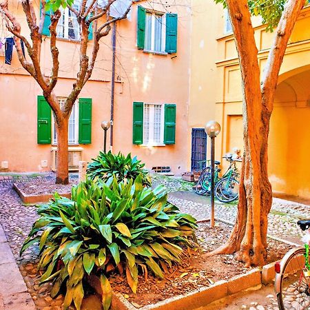 Elegant And Modern Loft In Medieval Bologna Ngoại thất bức ảnh