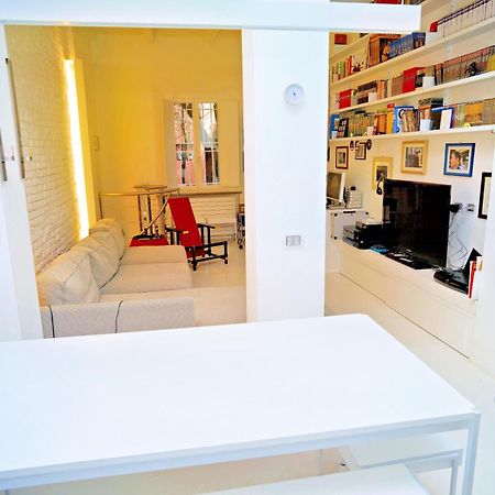 Elegant And Modern Loft In Medieval Bologna Ngoại thất bức ảnh